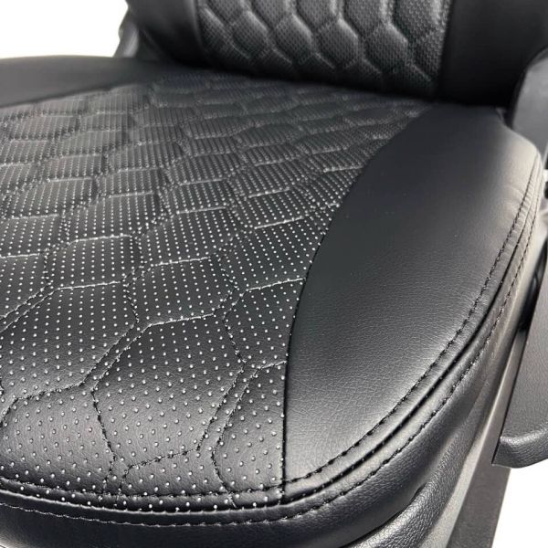 Чехлы Экокожа Ромб на ВАЗ 2107 (1982-2012)